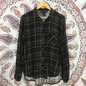 Polly & Esther Green Button Down Plaid Flannel Top